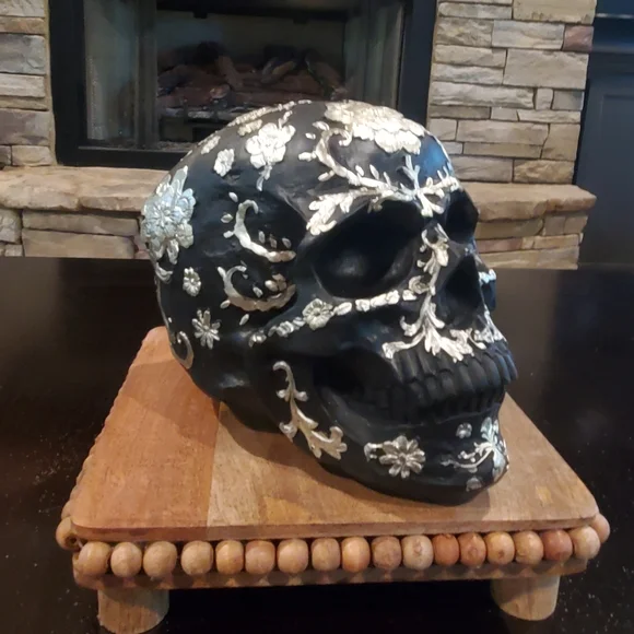 Gorgeous Sugar Skull Decor-NWT - Picture 1 of 5